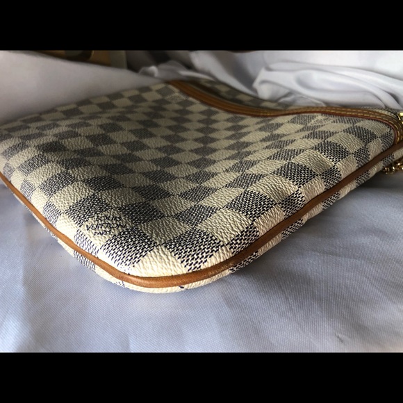 SOLD - Picture 4 of 8